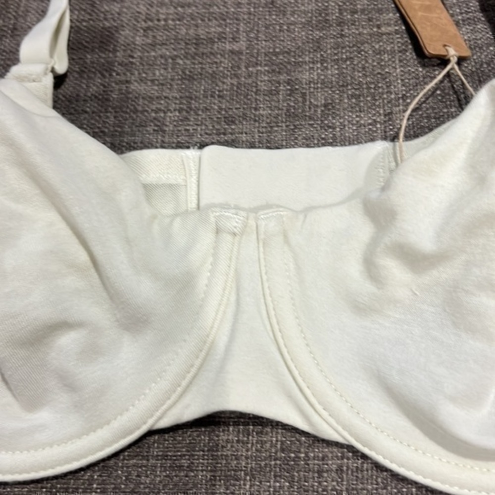 Skims Cotton Jersey Underwire Bra - Picture 7 of 10